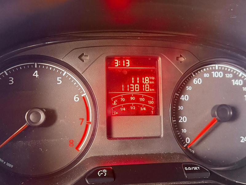 Volkswagen Voyage 16l - foto 16