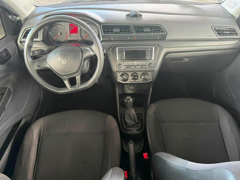 Volkswagen Voyage 16l - foto 17