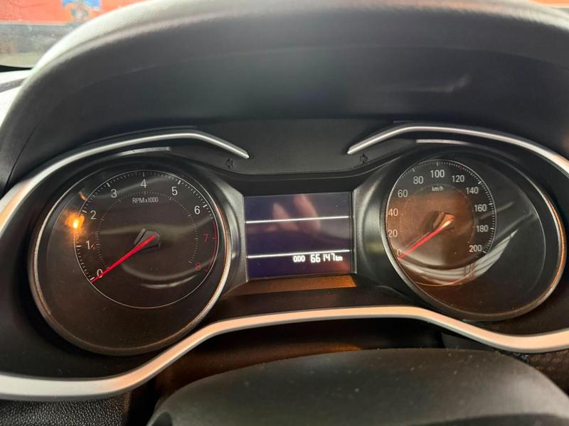 Chevrolet Onix 10mt - foto 9