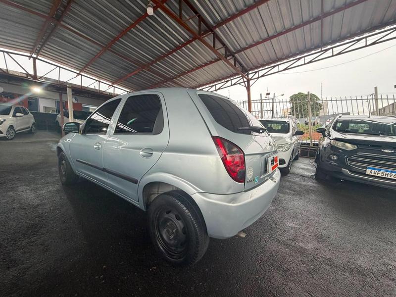 Chevrolet Celta 10l LT - foto 18