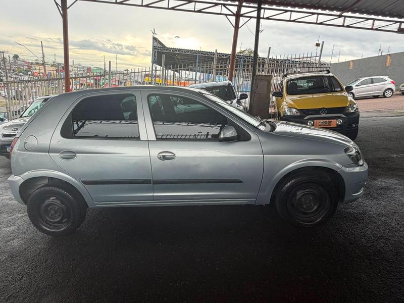 Chevrolet Celta 10l LT - foto 20