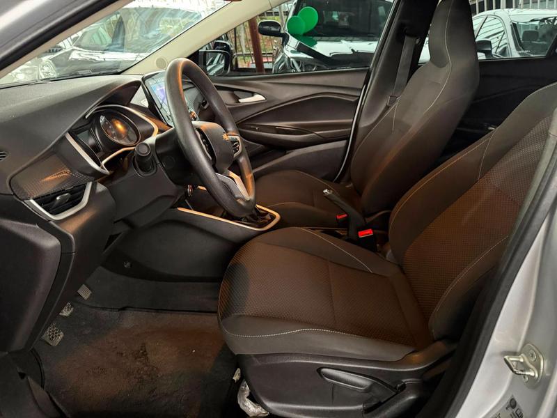 Chevrolet Onix 10mt - foto 13