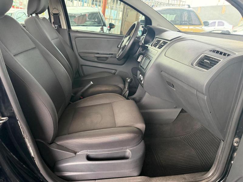 Volkswagen Fox 1.0 Mi Total Flex 8V 3P - foto 7