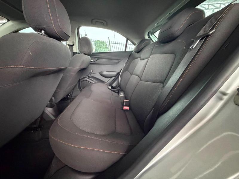 Chevrolet Onix 14mt LT - foto 20