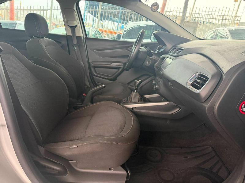 Chevrolet Onix 14mt LT - foto 18