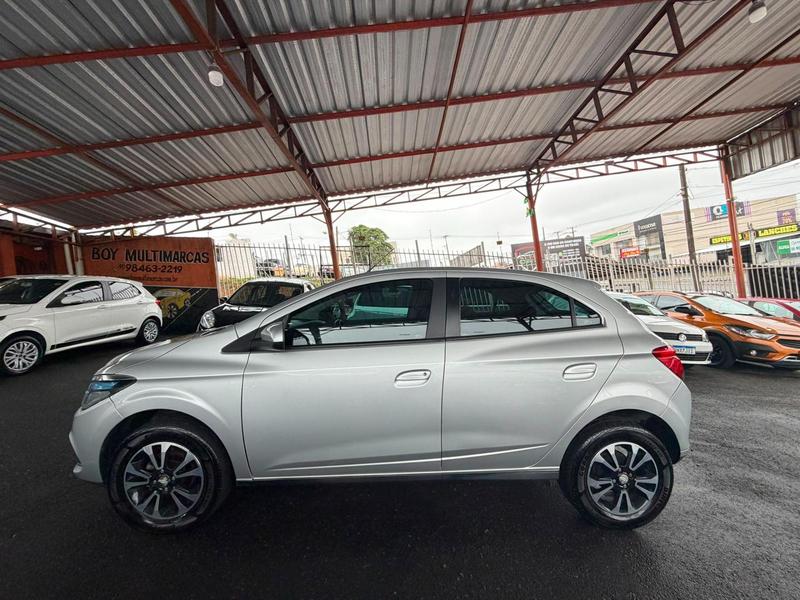 Chevrolet Onix 14mt LT - foto 9
