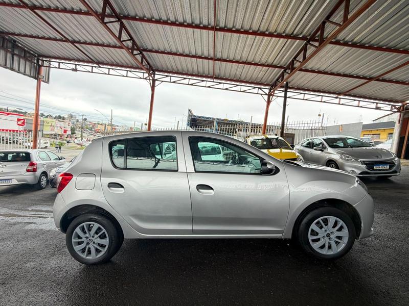Renault Sandero Auth 1.0 - foto 8