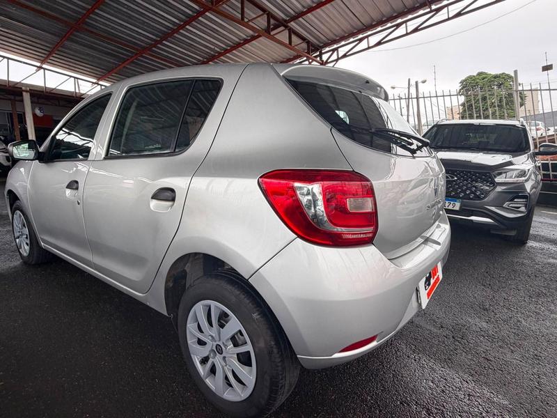 Renault Sandero Auth 1.0 - foto 19
