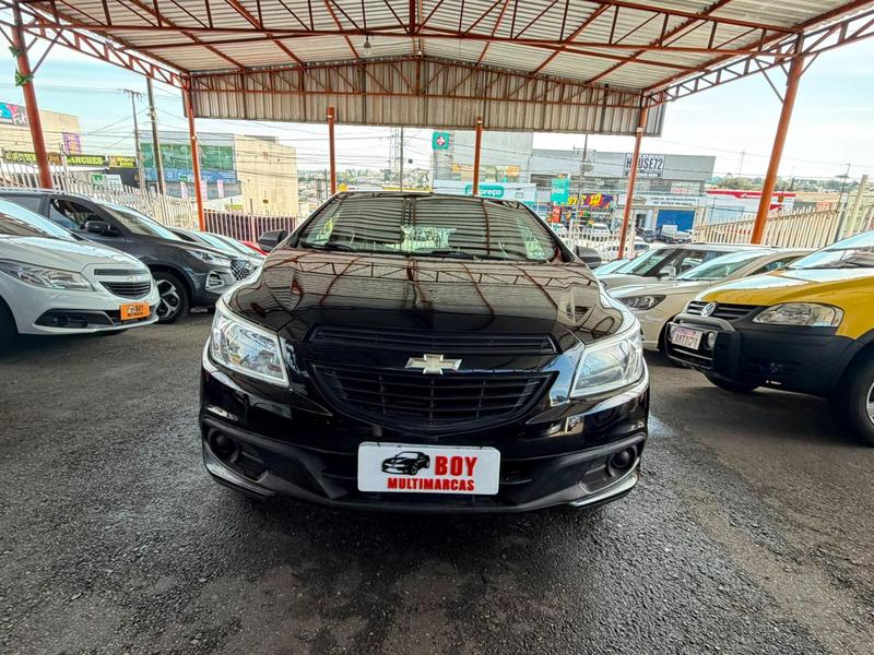 Chevrolet Onix 2015 à venda