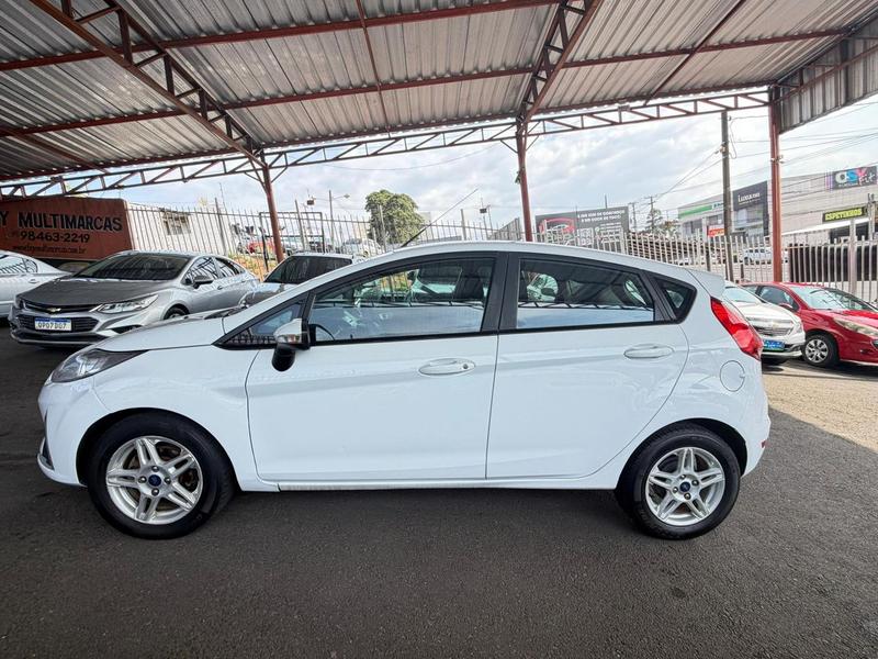 Ford Fiesta 16sel At - foto 8