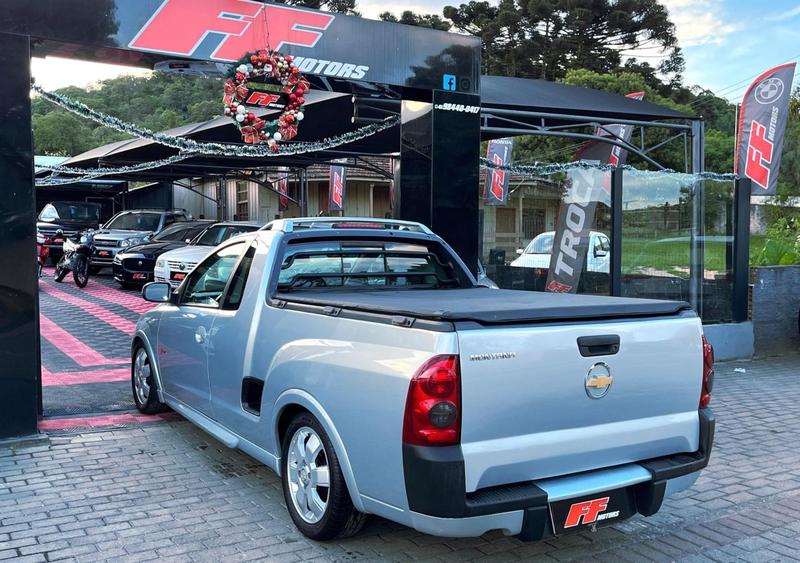Chevrolet Montana Sport - foto 8