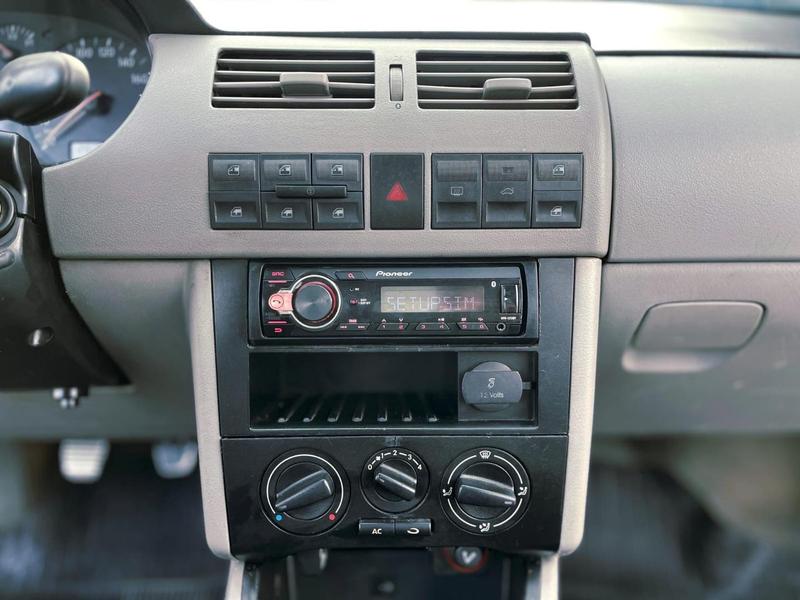 Volkswagen Parati 1.8 Tour - foto 16