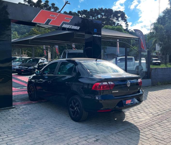 Volkswagen Voyage 1.6 MSI Flex 16V 4P Aut. - foto 9