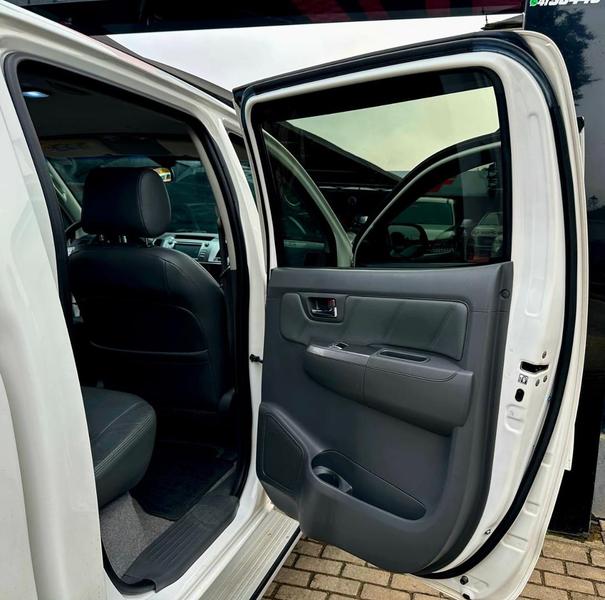 Toyota Hilux Cd4x4 Srv - foto 13