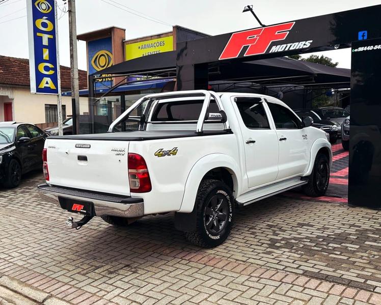 Toyota Hilux Cd4x4 Srv - foto 6