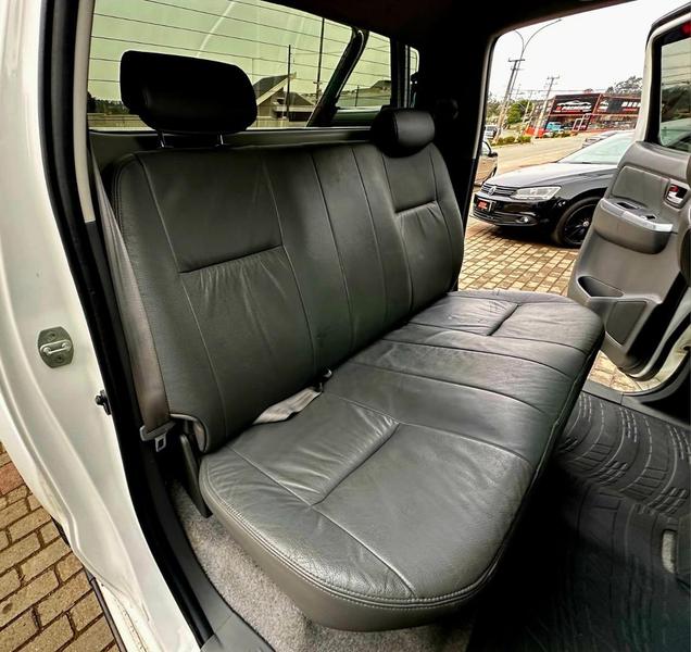 Toyota Hilux Cd4x4 Srv - foto 17