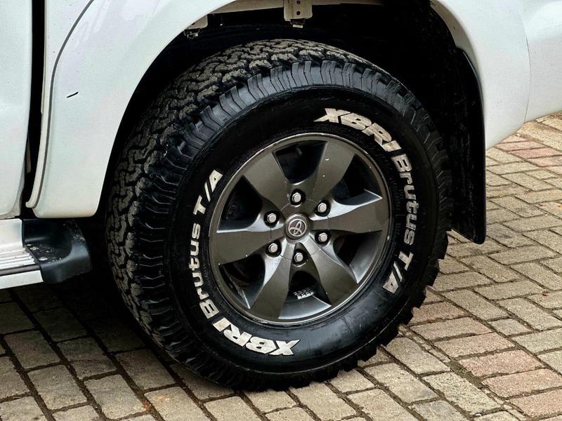 Toyota Hilux Cd4x4 Srv - foto 11
