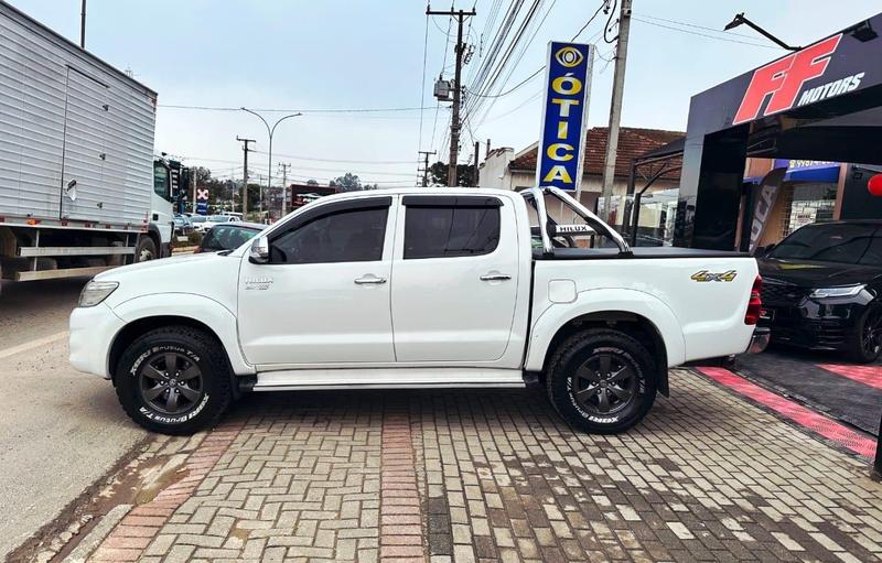 Toyota Hilux Cd4x4 Srv - foto 5