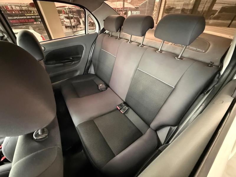 Volkswagen Voyage Comf Highli. 1.6 T.flex 8V 4P - foto 8