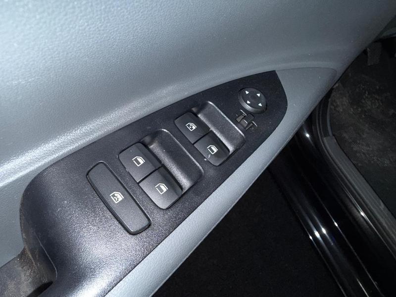 Hyundai HB20S 1.0 Confort Plus 12V Flex 4P Manual - foto 9