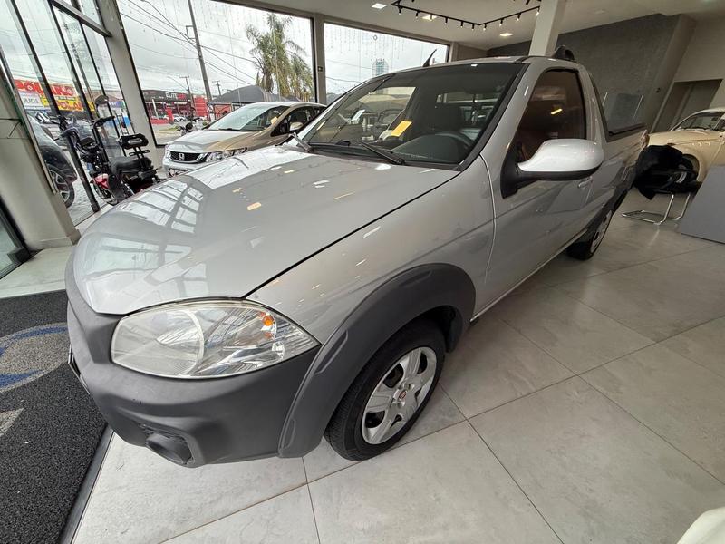 Fiat Strada Adventure 1.8 1.8 Locker Flex Ce - foto 2