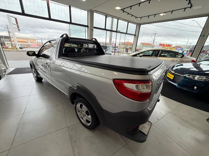 Fiat Strada Adventure 1.8 1.8 Locker Flex Ce - foto 4