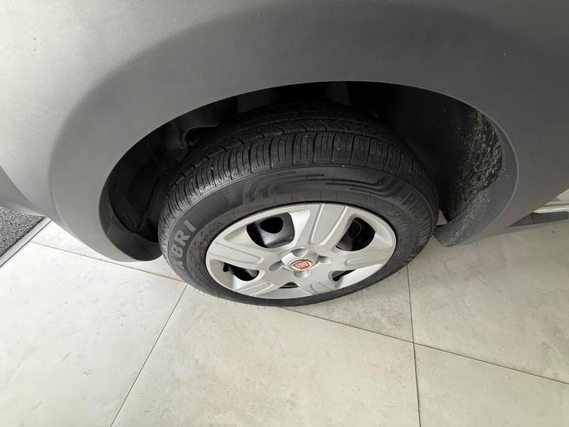 Fiat Strada Adventure 1.8 1.8 Locker Flex Ce - foto 9