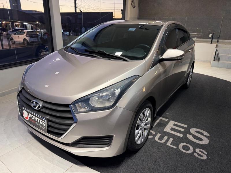 Hyundai HB20S 1.6 Comfort Plus 16V Flex 4P Manual - foto 4