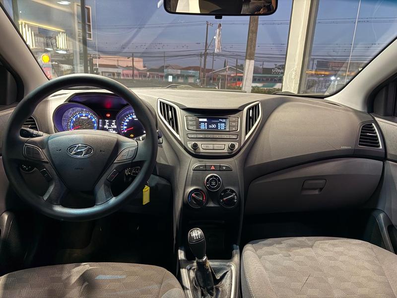 Hyundai HB20S 1.6 Comfort Plus 16V Flex 4P Manual - foto 9