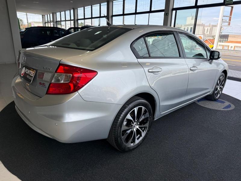 Honda Civic Sedan Lxs 1.8 1.8 Flex 16V Aut. 4P - foto 3