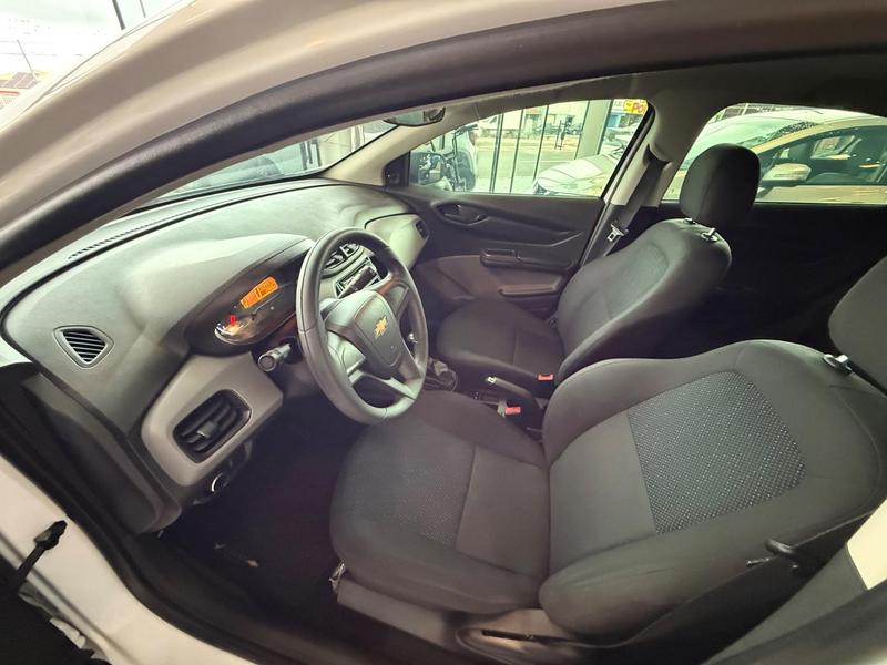 Chevrolet Onix Hatch LT 1.0 8V Flexpower 5P Mec. - foto 8