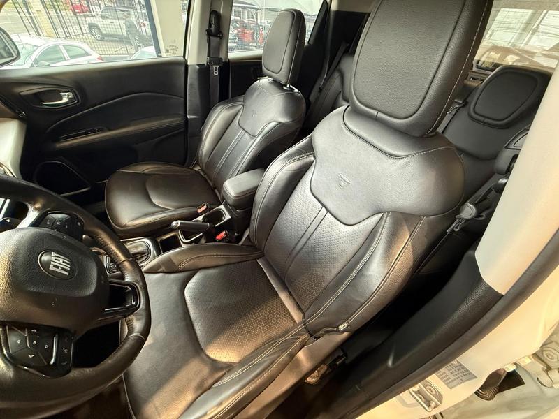 Fiat Toro Volc At9 4X4 - foto 18