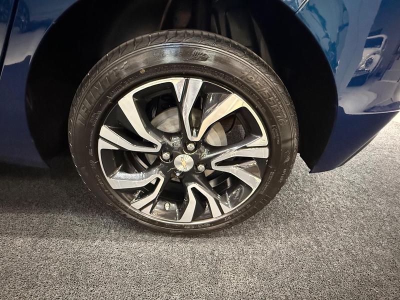Chevrolet Onix 10tat - foto 11
