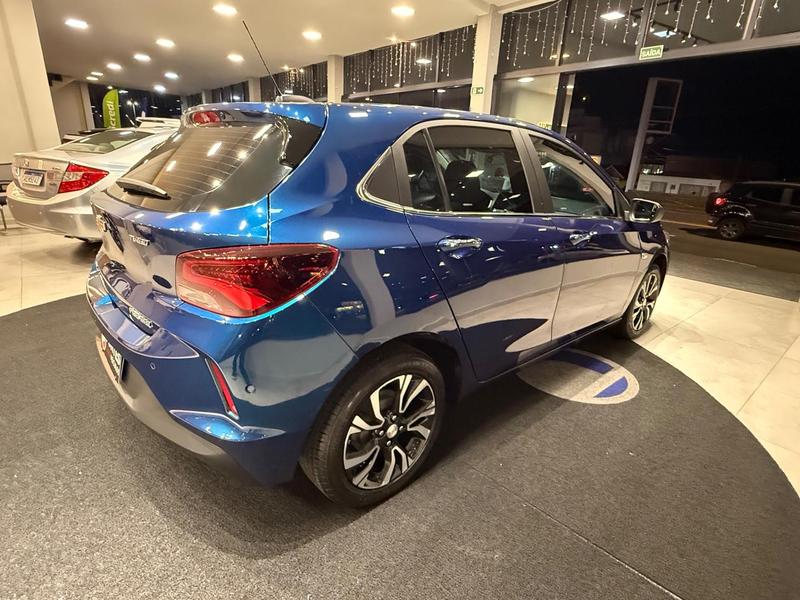 Chevrolet Onix 10tat - foto 4