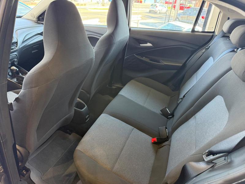 Chevrolet Onix 10mt Hb - foto 7