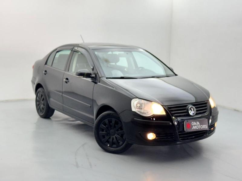 VOLKSWAGEN POLO SEDAN 1.6