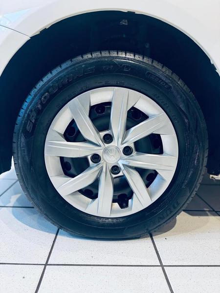 Volkswagen Gol 10l - foto 11