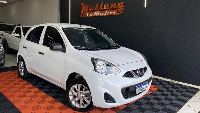 Nissan March 2016 à venda
