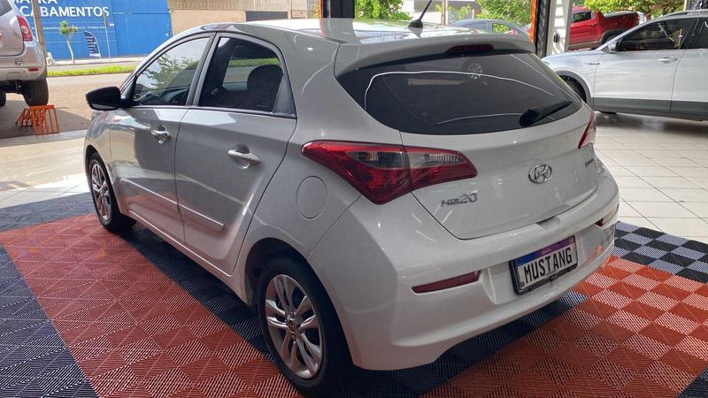 Hyundai HB20 1.6 Comfort Plus Automático Flex - foto 5