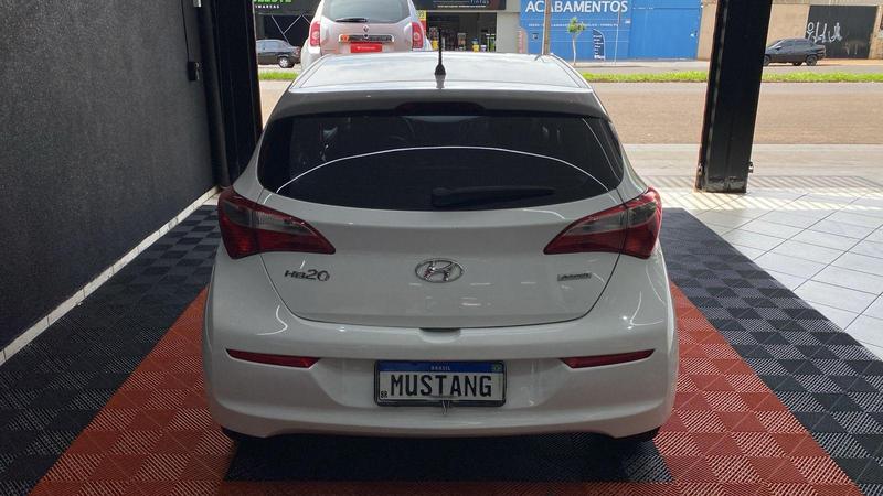 Hyundai HB20 1.6 Comfort Plus Automático Flex - foto 6