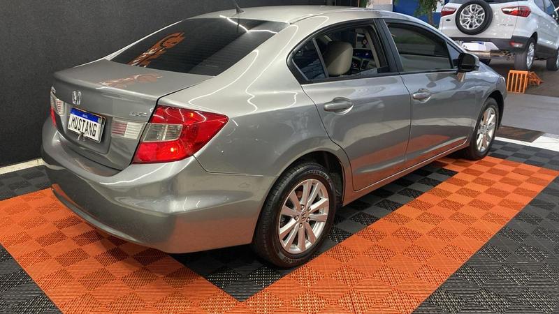 Honda Civic Lxs At - foto 4