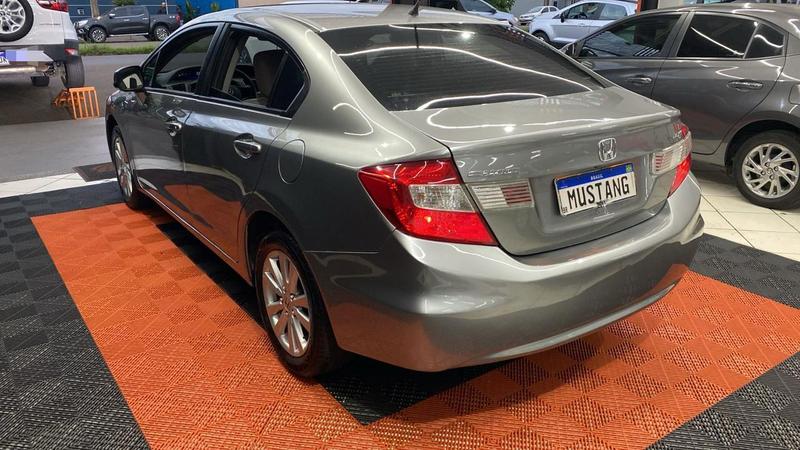 Honda Civic Lxs At - foto 5