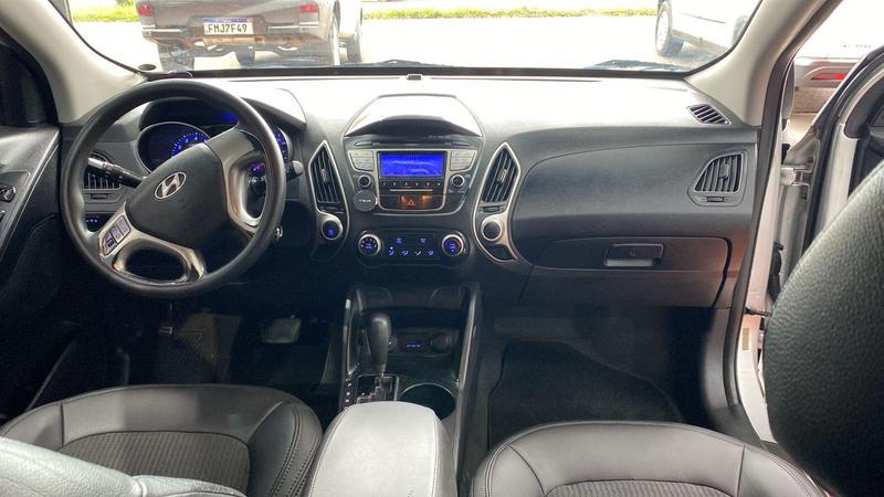Hyundai ix35 2.0 - foto 7