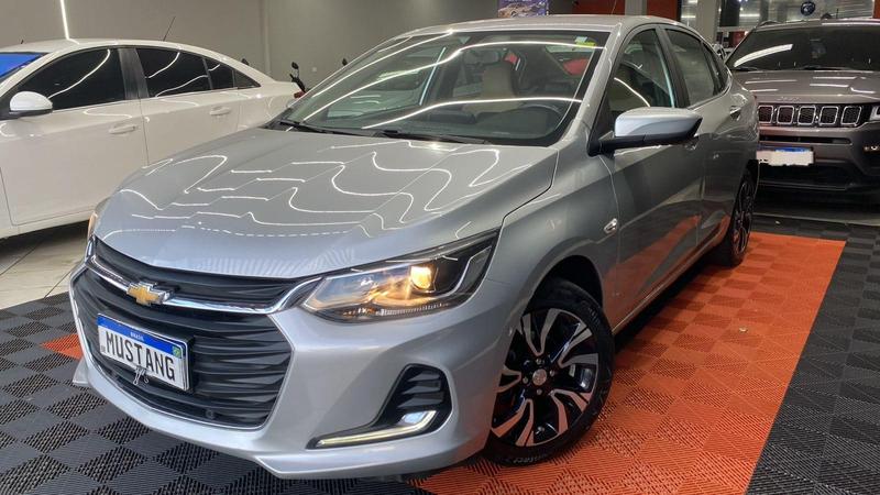 Chevrolet Onix Plus 10tat - foto 2
