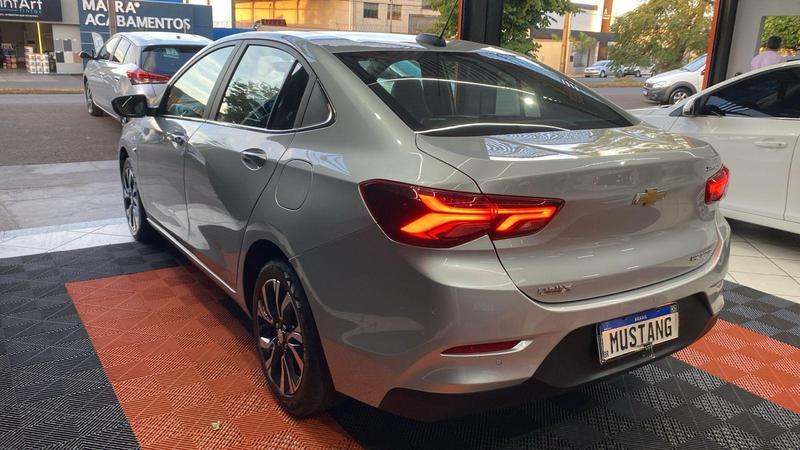 Chevrolet Onix Plus 10tat - foto 4
