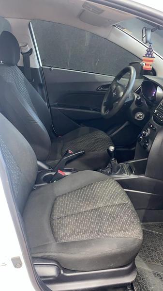 Hyundai HB20 Unique 1.0 Flex 12V Mec - foto 8
