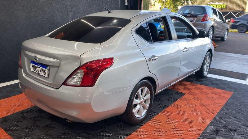 Nissan Versa 16sl Flex - foto 5