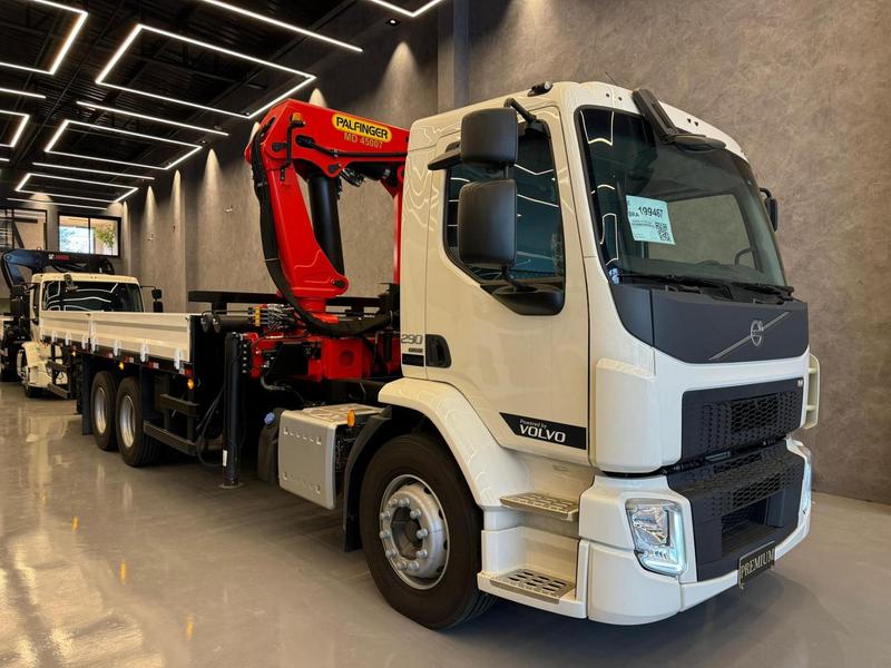 VOLVO VM 290 6X2 2P CITY DIESEL E6