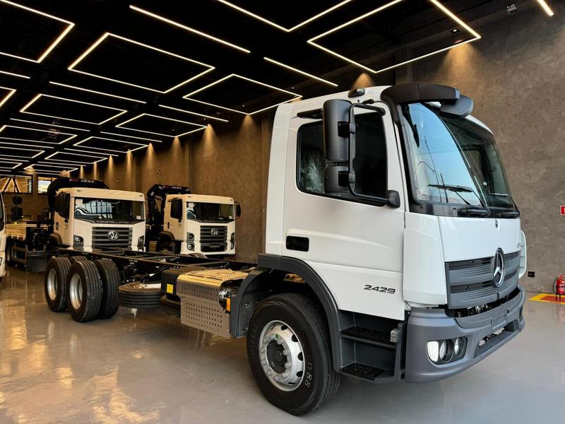 MERCEDES-BENZ ATEGO 2429 6X2 2P DIESEL E6