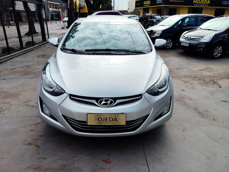 Hyundai Elantra - foto 3